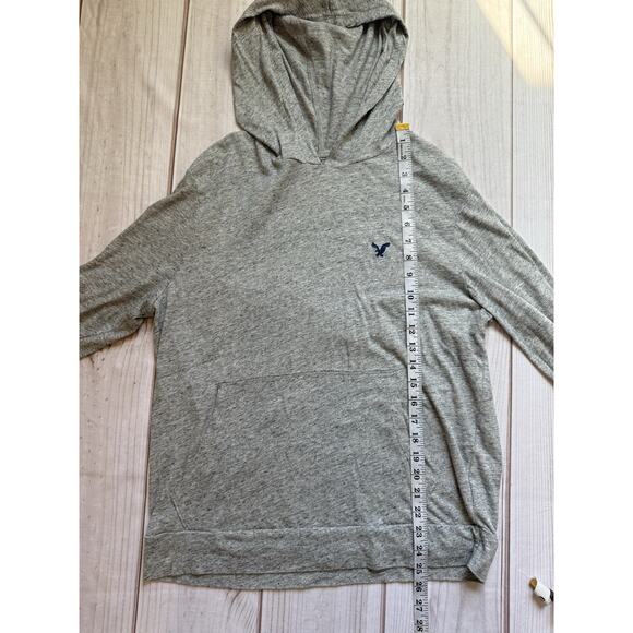 American Eagle Men’s Lightweight Hoodie Size Médium Gray Long Sleeve Pullover - Picture 3 of 4